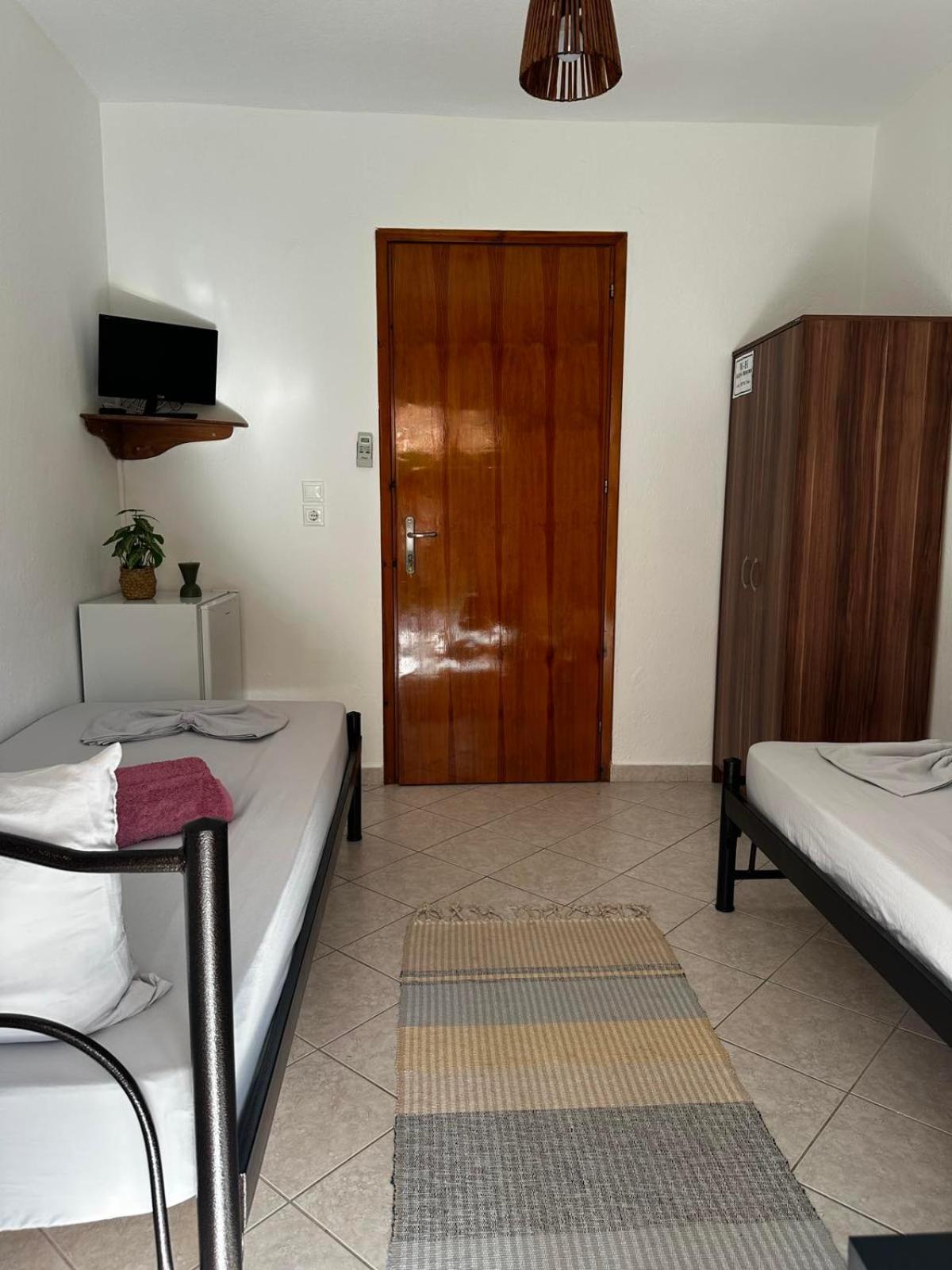 Elena Rooms-Apartments อัสโปรวาลตา ภายนอก รูปภาพ